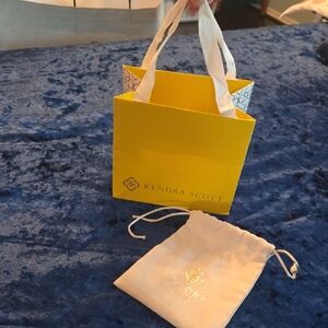 Kendra Scott Small Bag And Jewelry Pouch